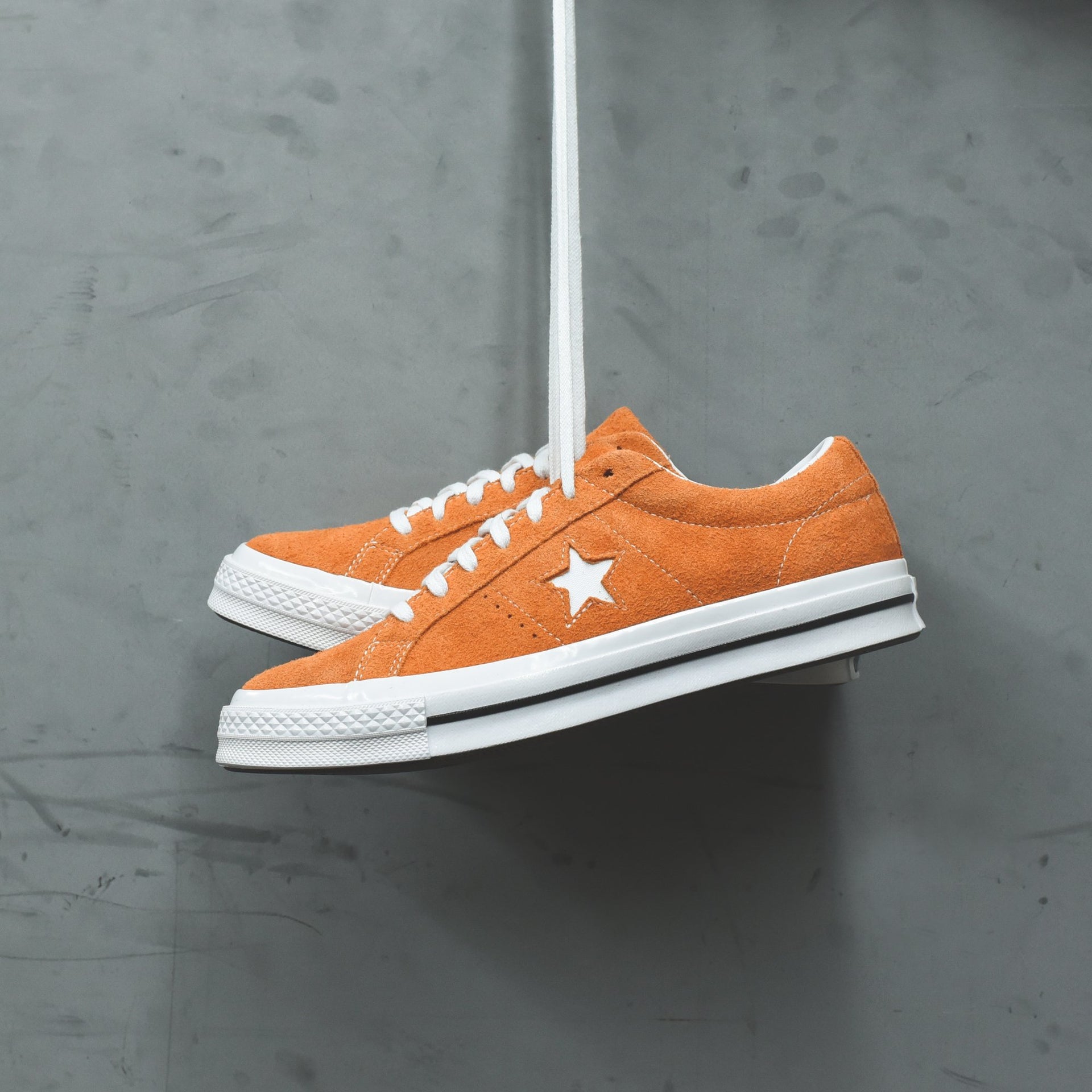 Converse One Star - Mandarin / White