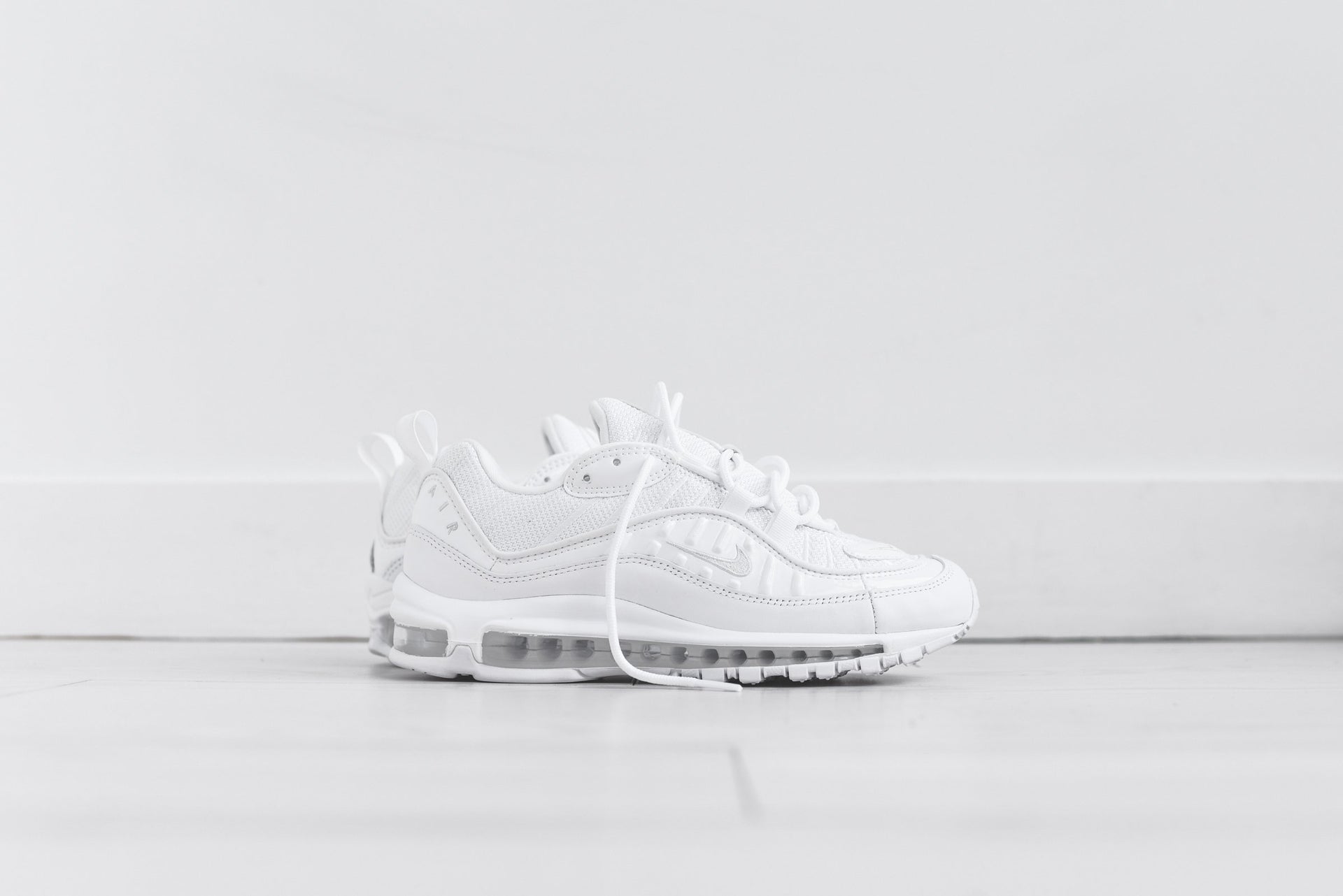 Nike Air Max 98 - Triple White