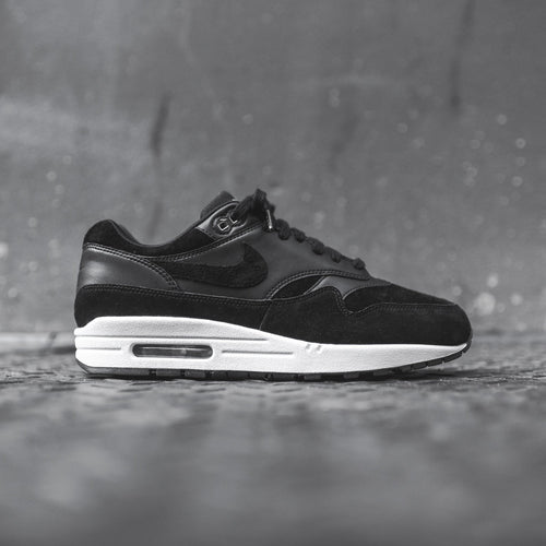 news/nike-air-max-1-prm-black-white