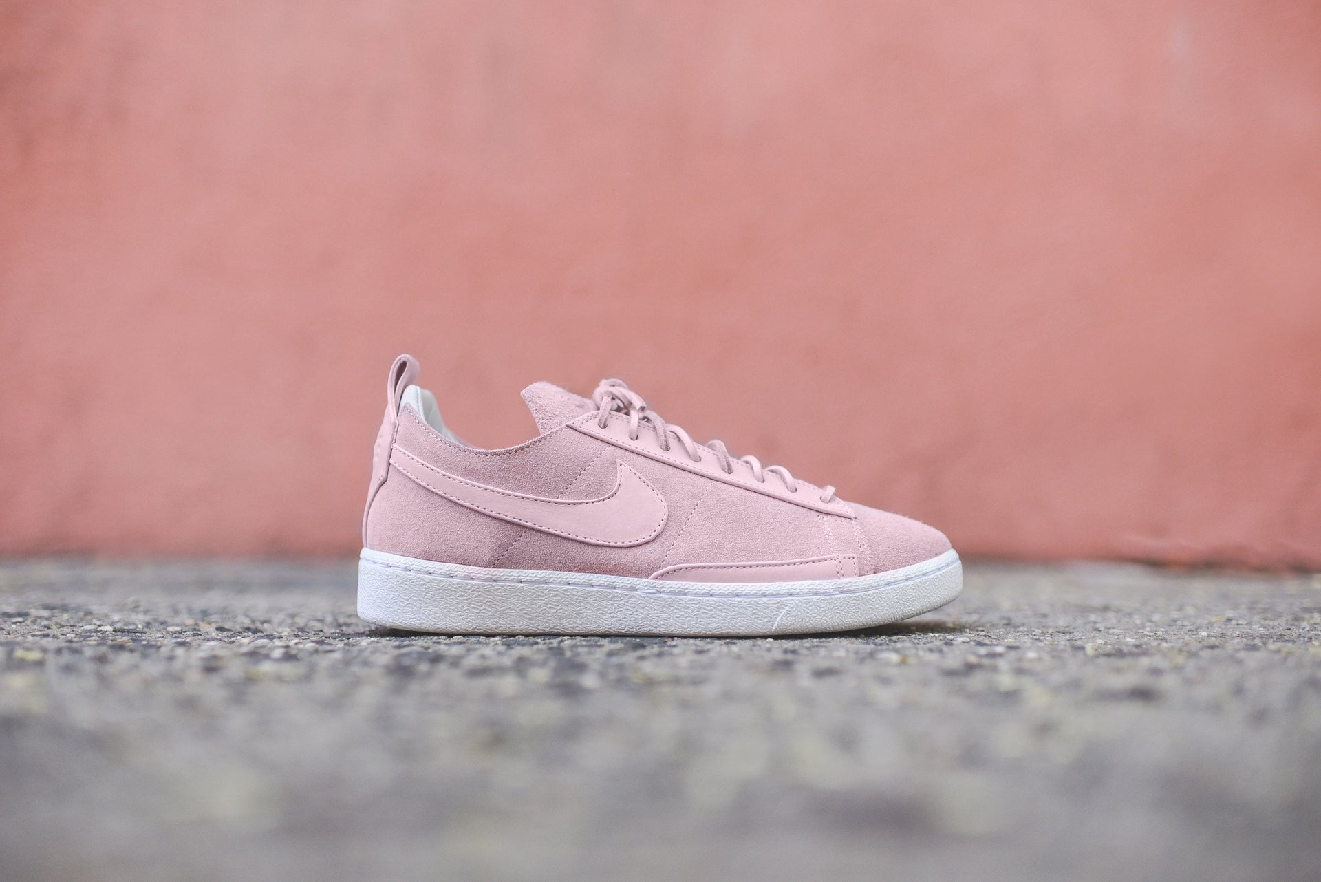 NikeLab Blazer Tech Low - Pink / White