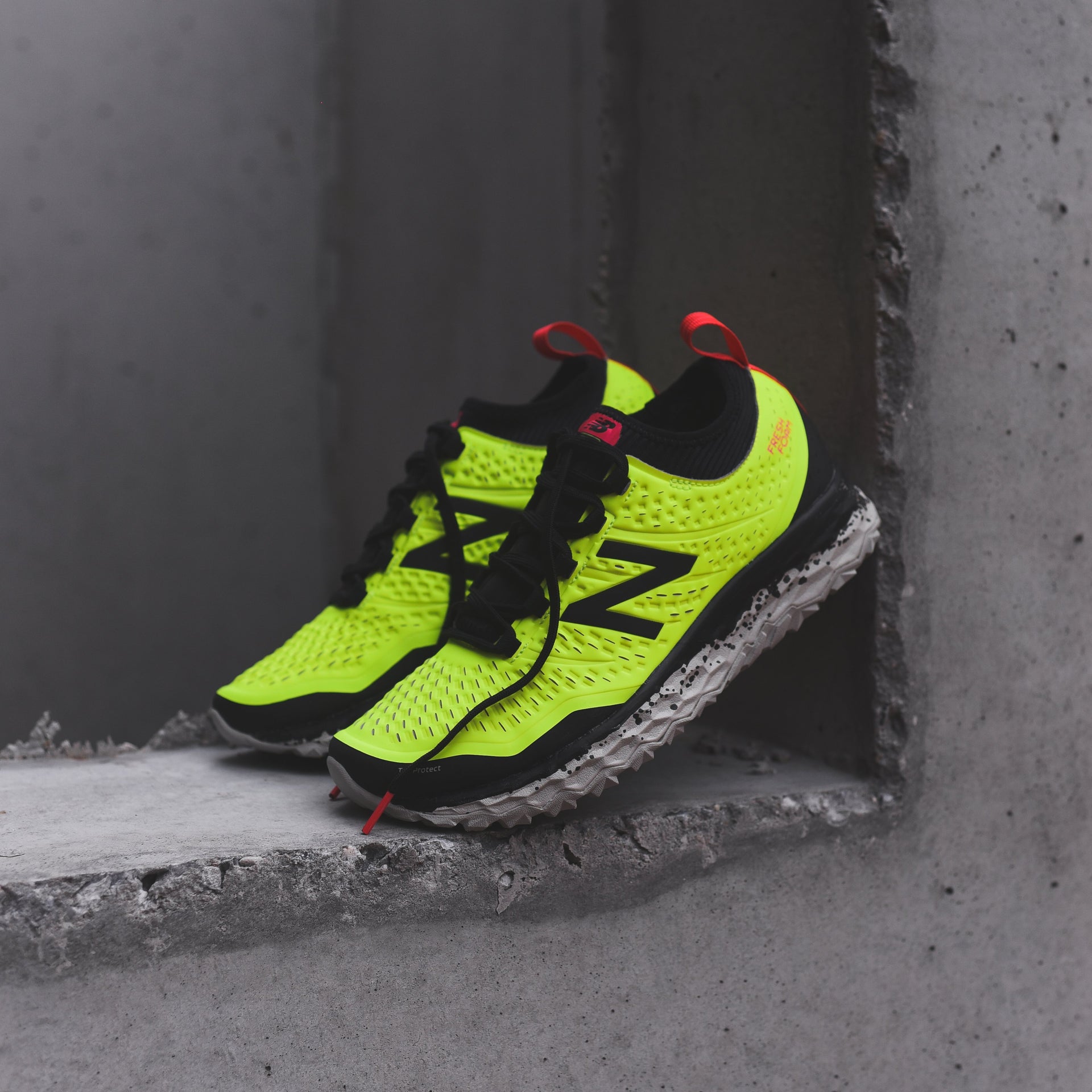 New Balance MTHIERY3 - Neon Yellow / Black / Grey