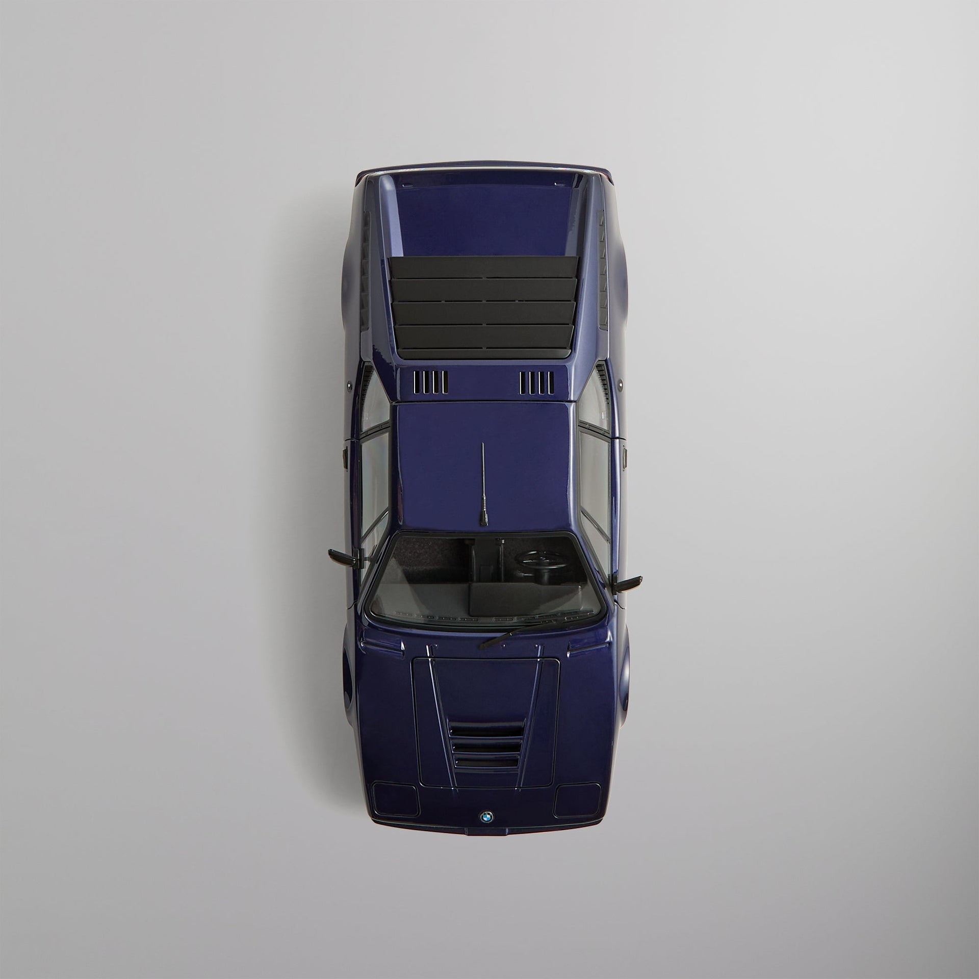 Kith for BMW M1 1:18 Diecast Replica - Techno Violet