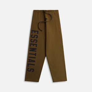 Essentials Fleece Relaxed Sweatpant - Olive