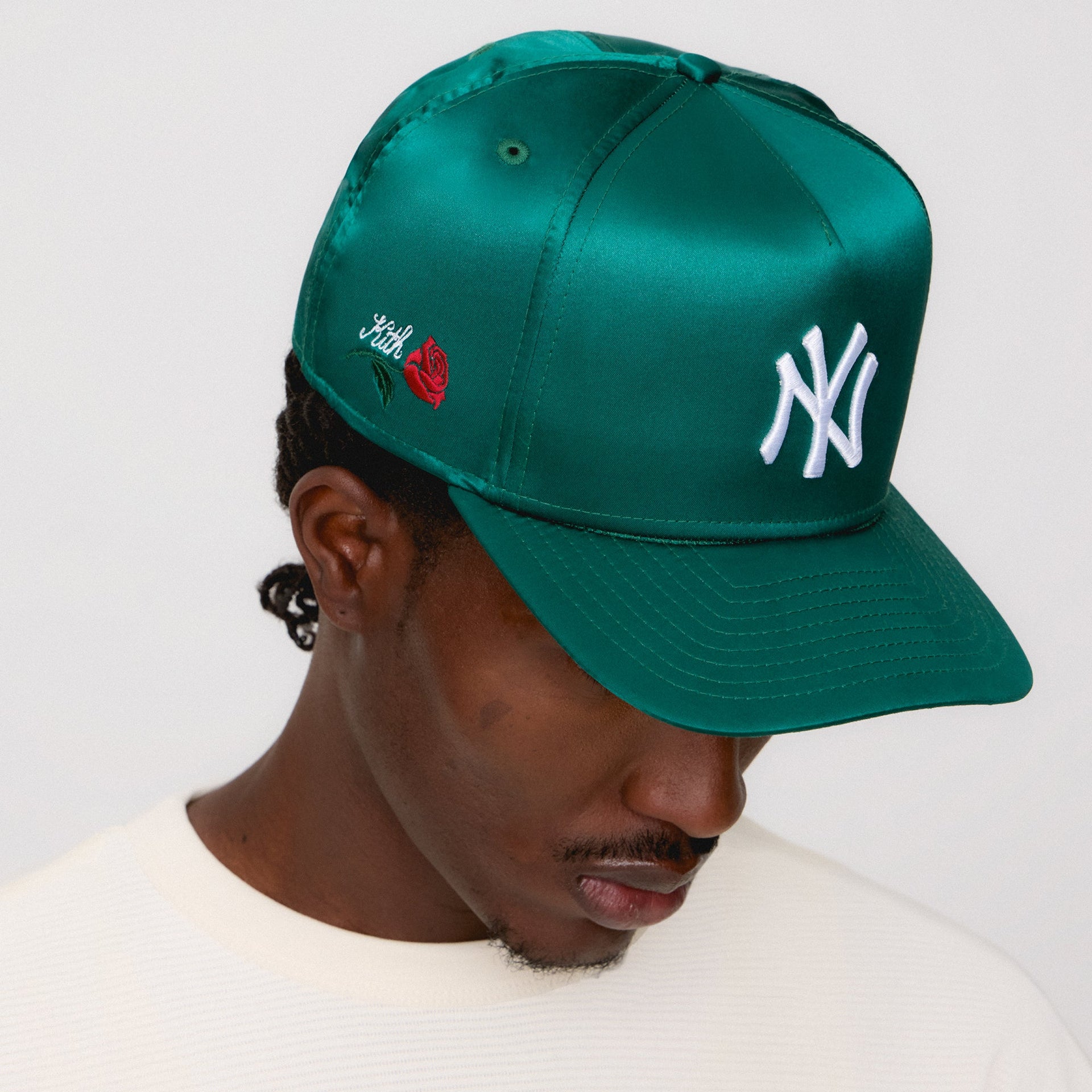 Kith & New Era for the New York Yankees Satin 9FORTY Snapback - Scout
