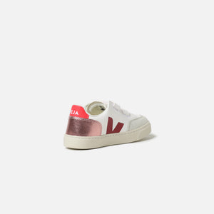 Veja Junior V-12 - Extra White / Multico Nacre