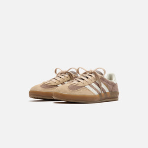 adidas Gazelle Indoor - Earth Strata / Cloud White / Magic Beige