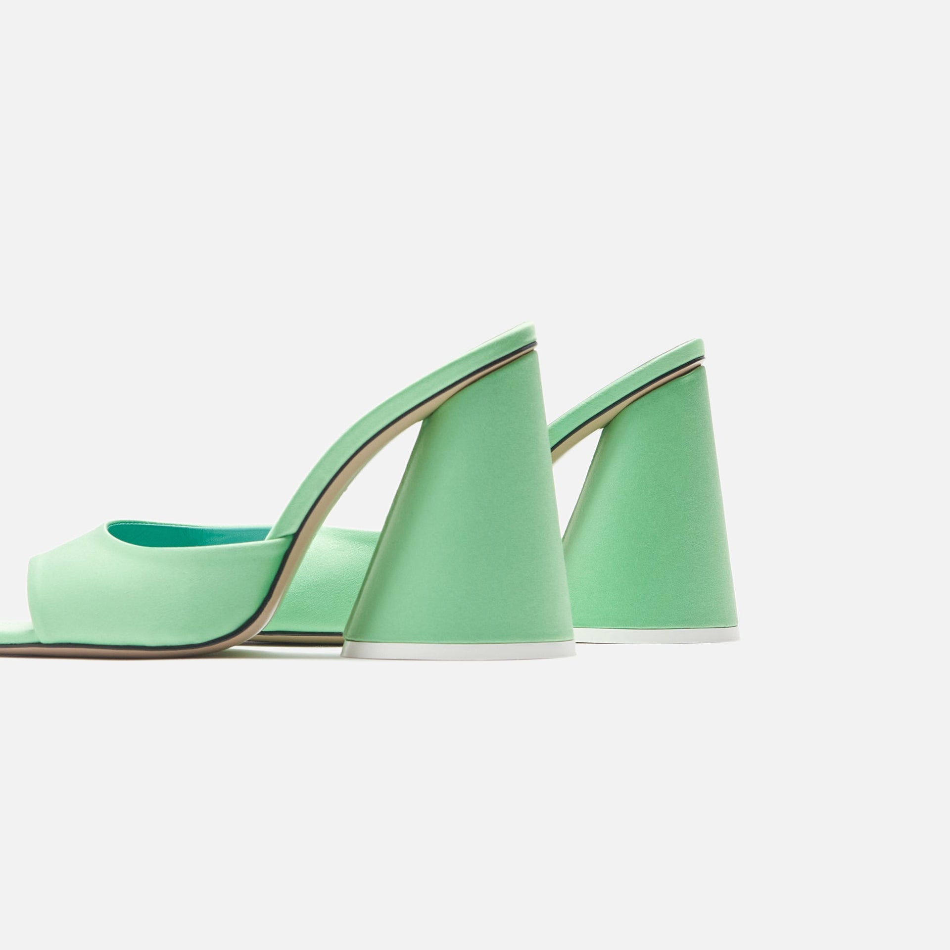 The Attico Luz Mule 105mm - Pale Green