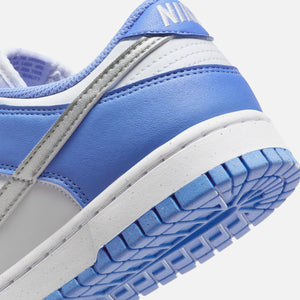 Nike WMNS Dunk Low PRM - Royal Pulse / White / Metallic Silver