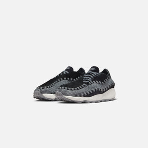 Nike WMNS Air Footscape Woven - Black / Smoke Grey / Sail