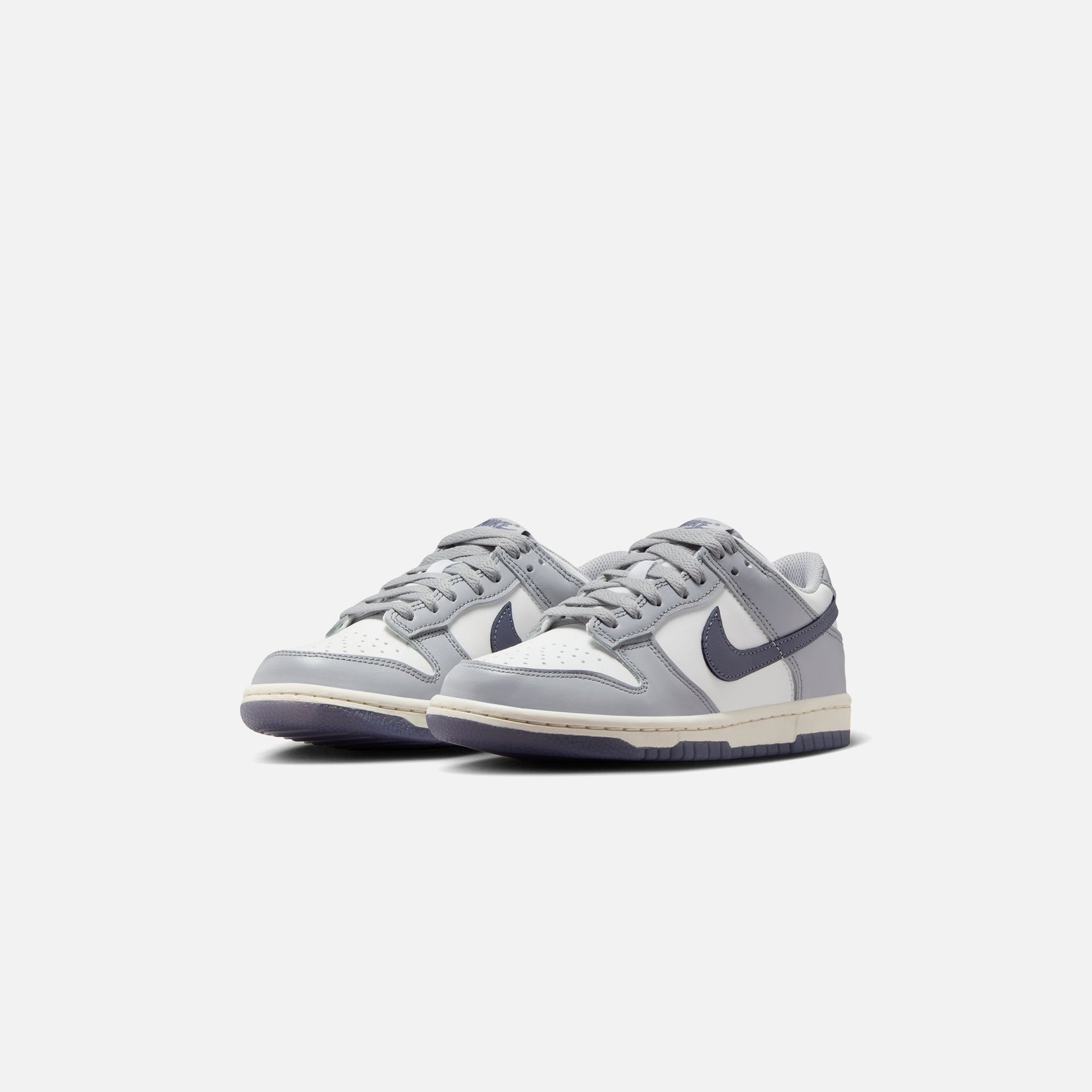 Nike GS Dunk Low - Summit White / Light Carbon / Wolf Grey