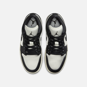 Nike WMNS Air Jordan 1 Low SE - Sail / Black / Sail