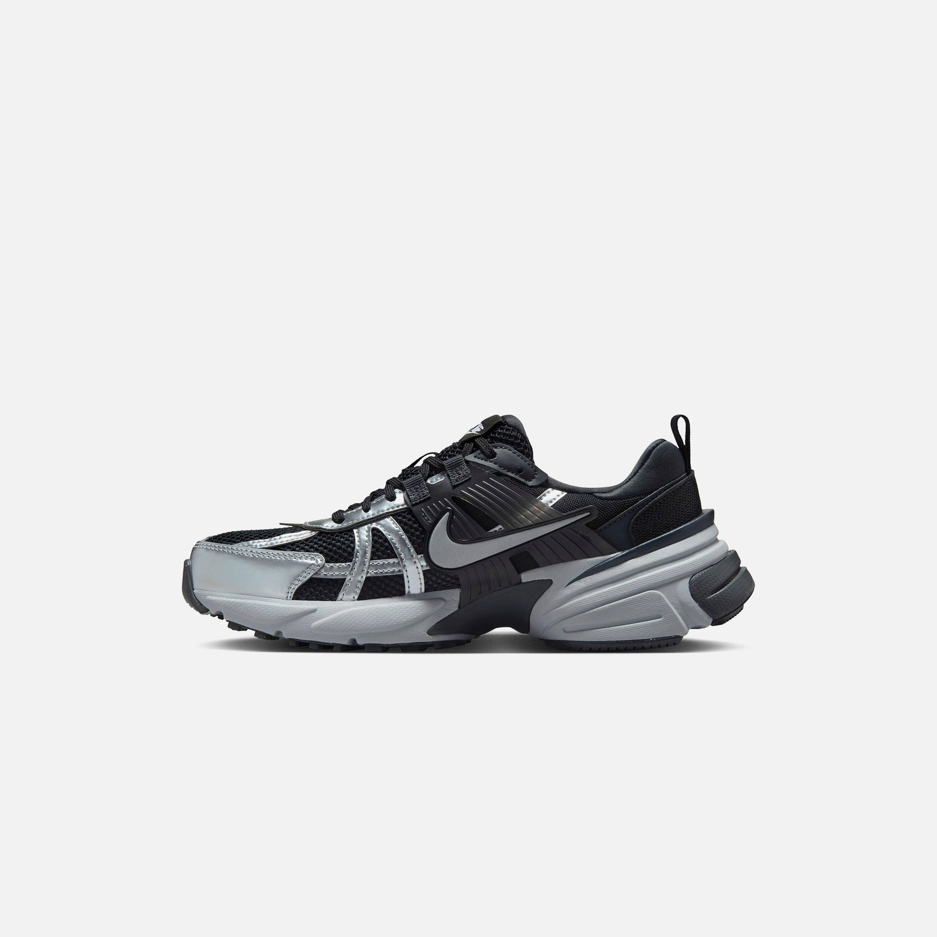 Nike WMNS V2K Run - Black / Metallic Silver / Anthracite