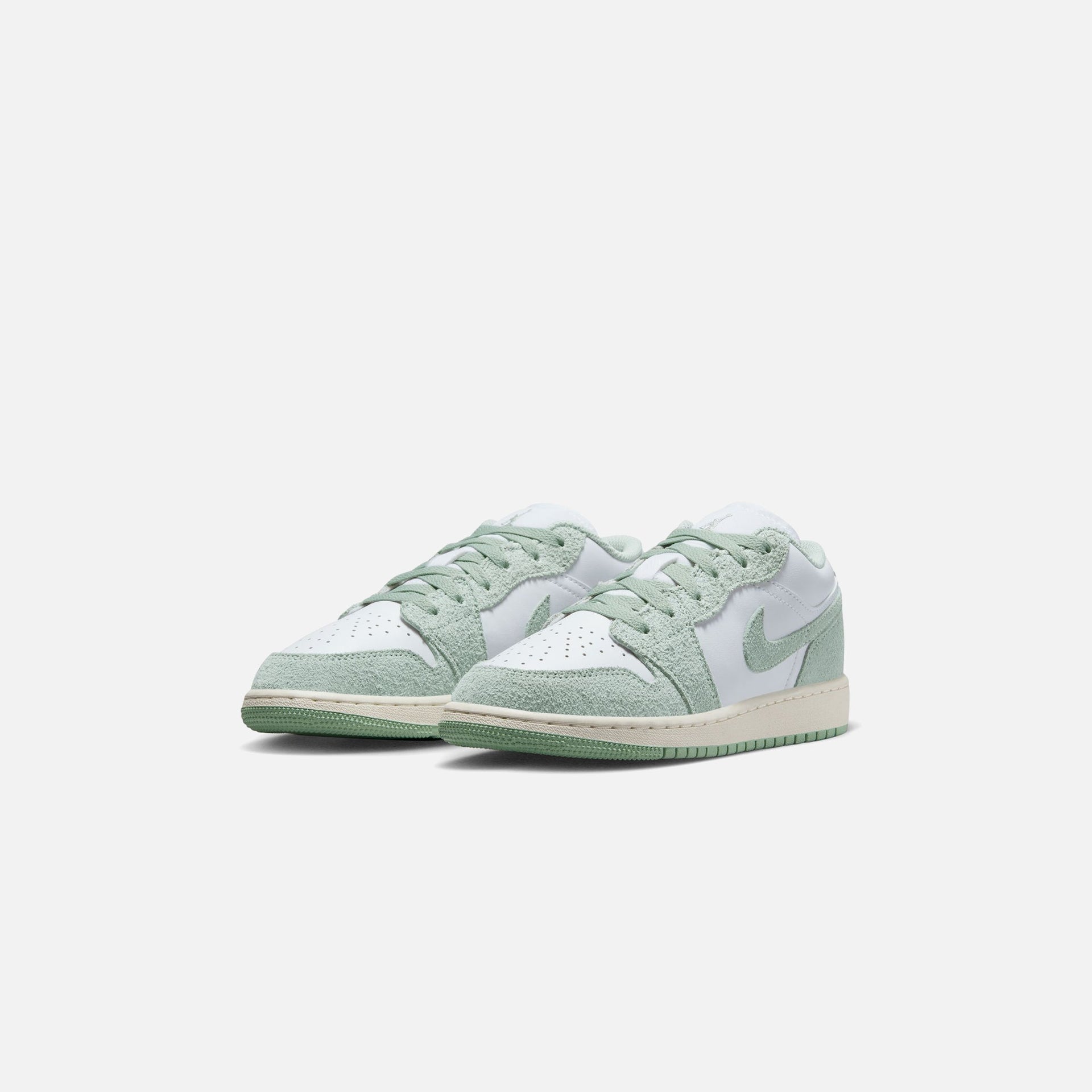 Jordan GS Air Jordan 1 Low SE - White / Seafoam / Sail