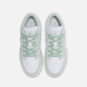 Jordan GS Air Jordan 1 Low SE - White / Seafoam / Sail