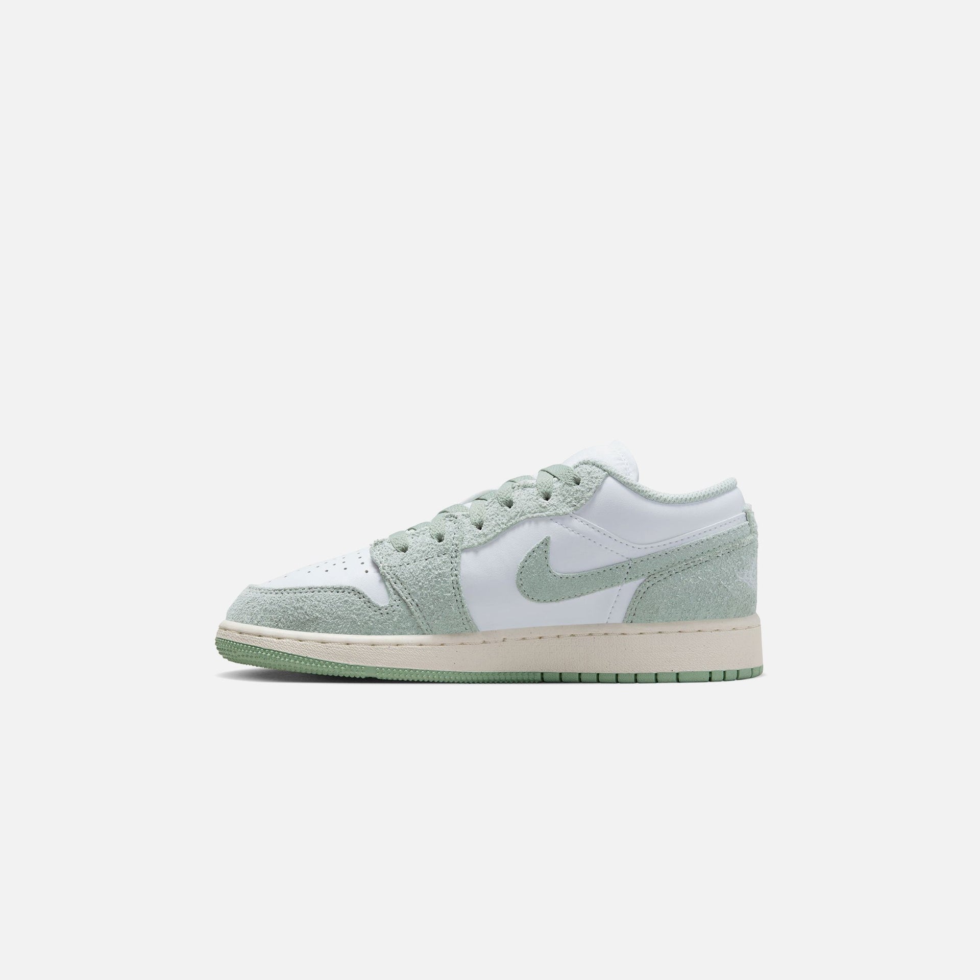 Jordan GS Air Jordan 1 Low SE - White / Seafoam / Sail