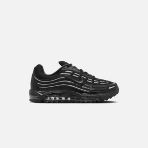 Nike Air Max Plus Premium - Black / Black / Black / Metallic Silver