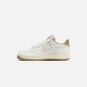 Nike Air Force 1 `07 Lv8 - Summit White / Khaki