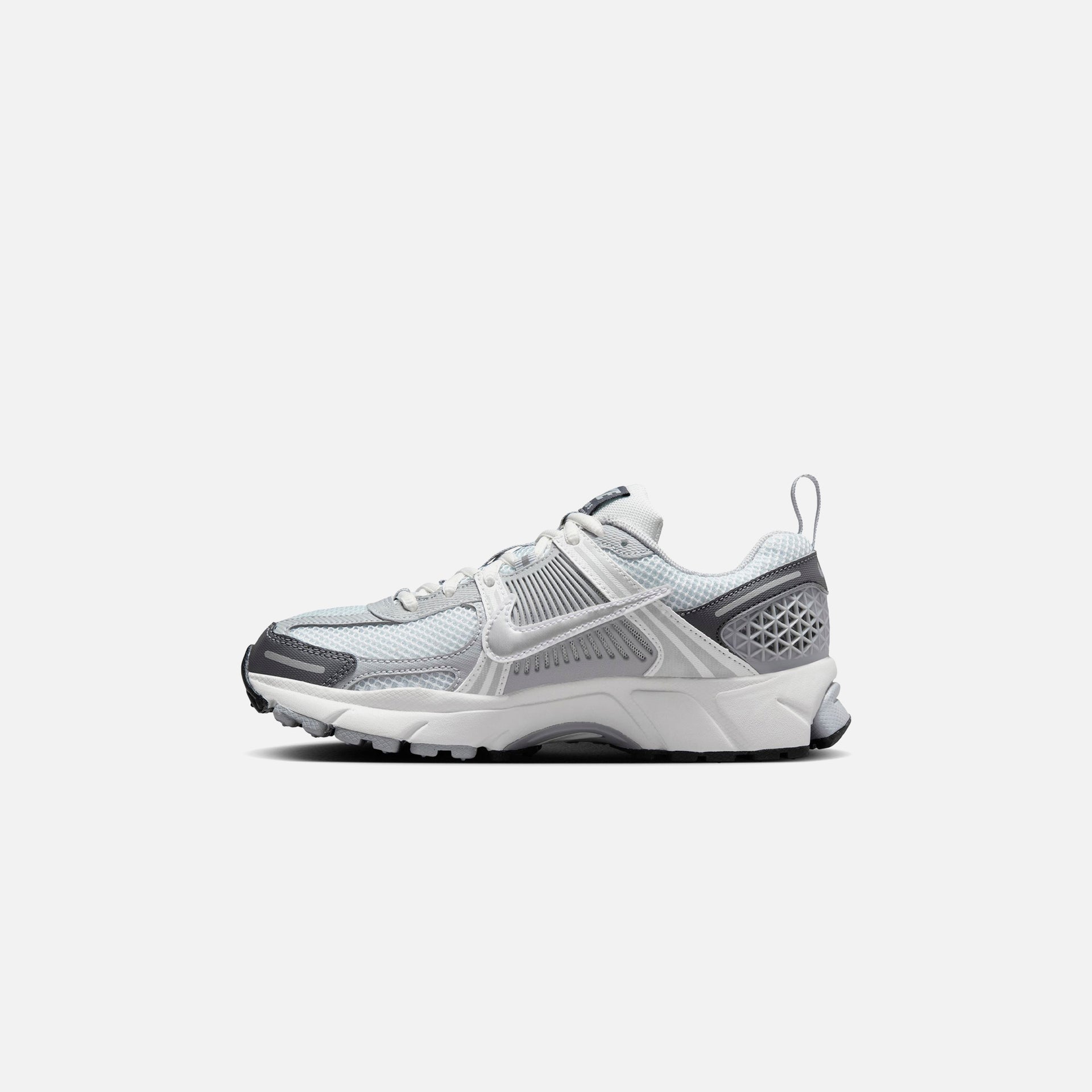 Nike GS Zoom Vomero 5 - Pure Platinum / Metallic Silver / Summit White / Dark Grey