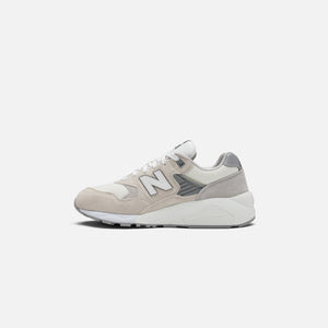 New Balance MT580 Beige