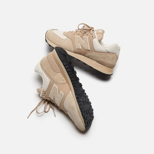 CDG Pocket New Balance x Junya Watanabe 574 Pig Suede Nubuck - Beige