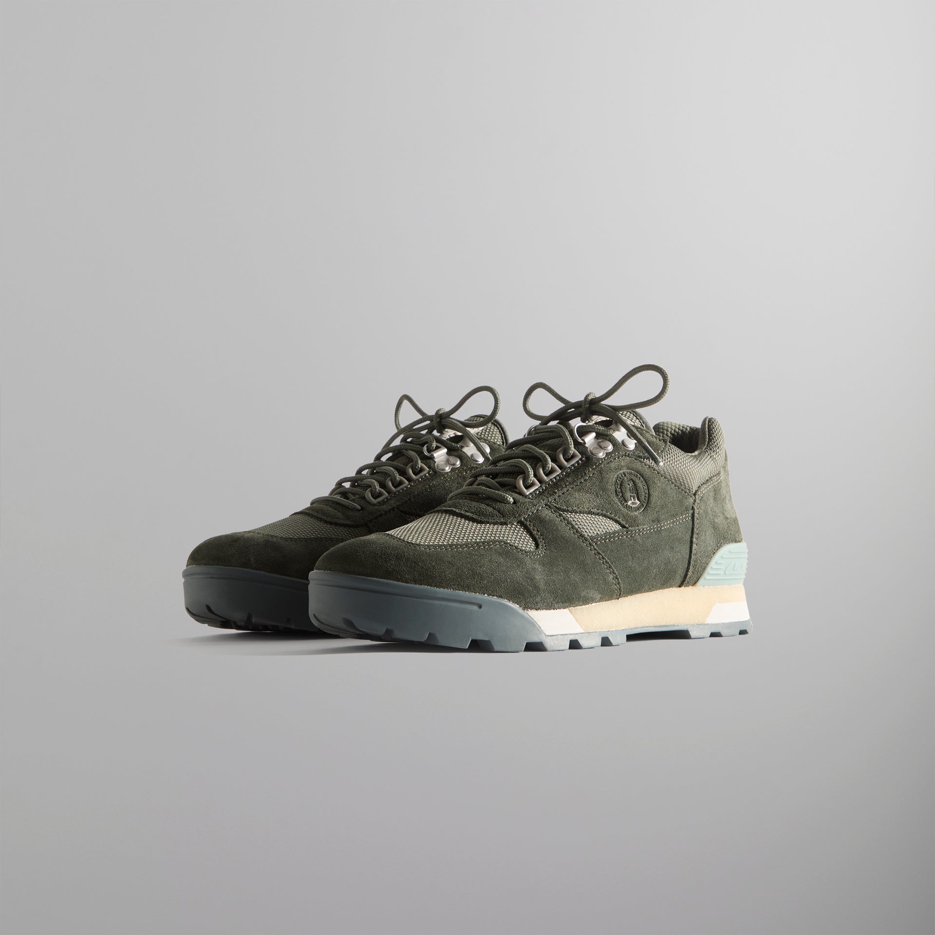 8th St by Ronnie Fieg for Clarks Originals Laddow - Dark Olive Combi