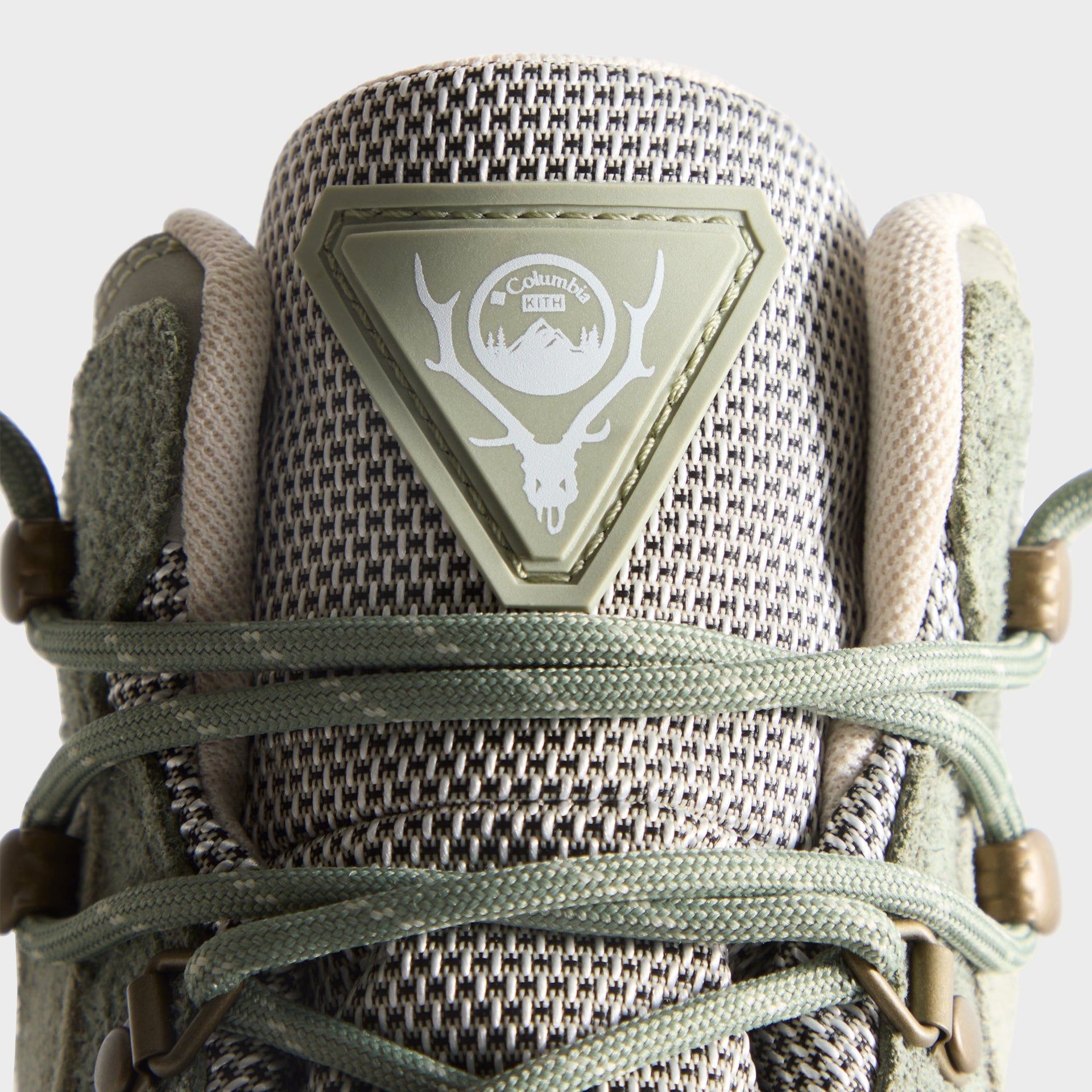 Kith & South2 West8 for Columbia Newton Ridge™ - Dark Stone Safari