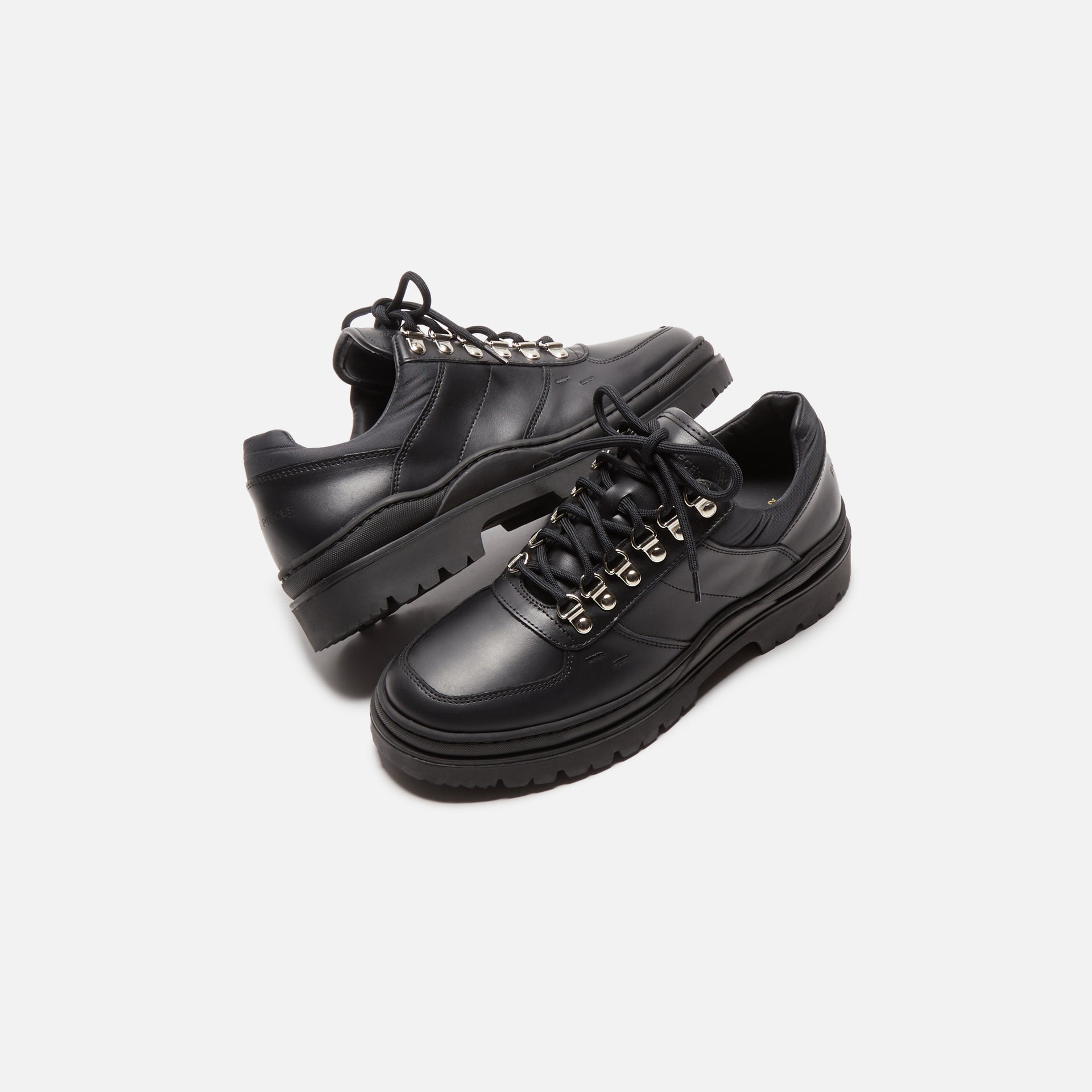 Filling Pieces Mountain Trail - All Black