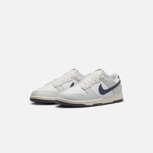 Nike Dunk Low - Photon Dust / Obsidian / White / Phantom