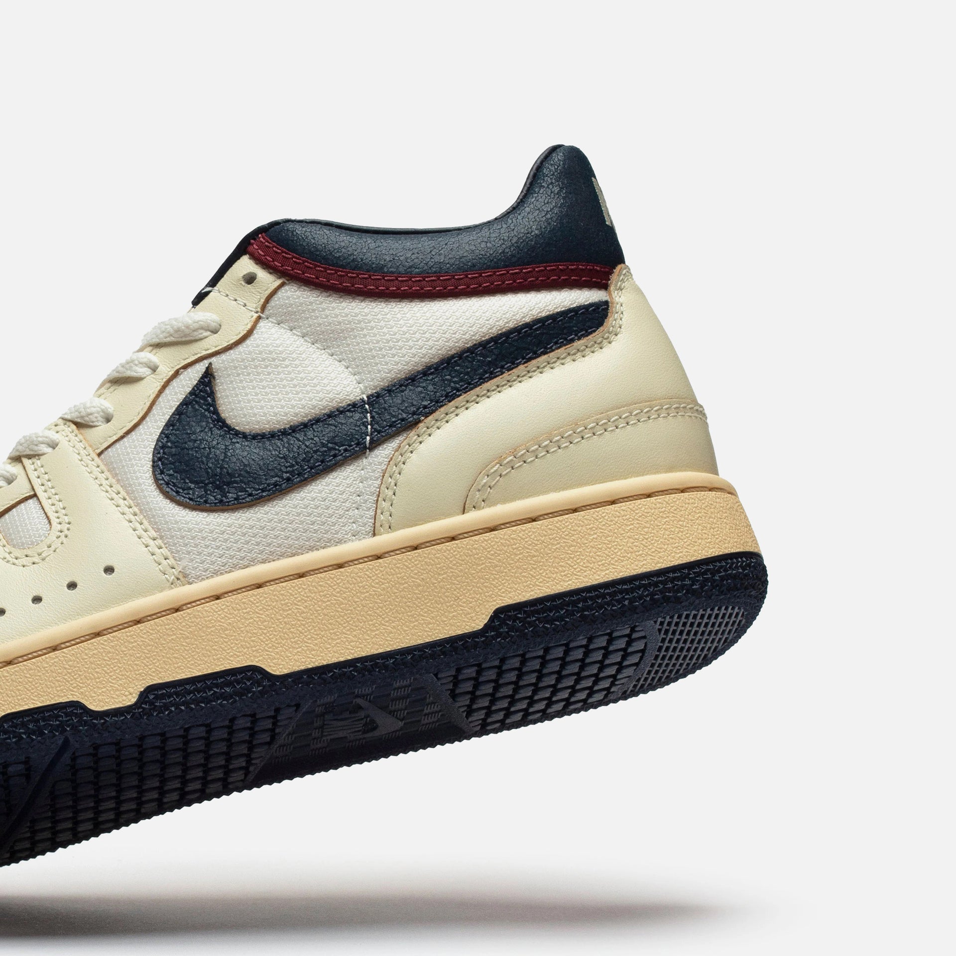 Nike Mac Attack Premium - Sail / Midnight Navy / Coconut Milk