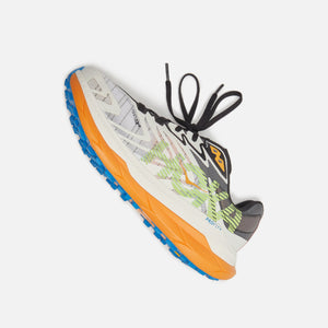 HOKA Tecton X2 - White / Solar Flare