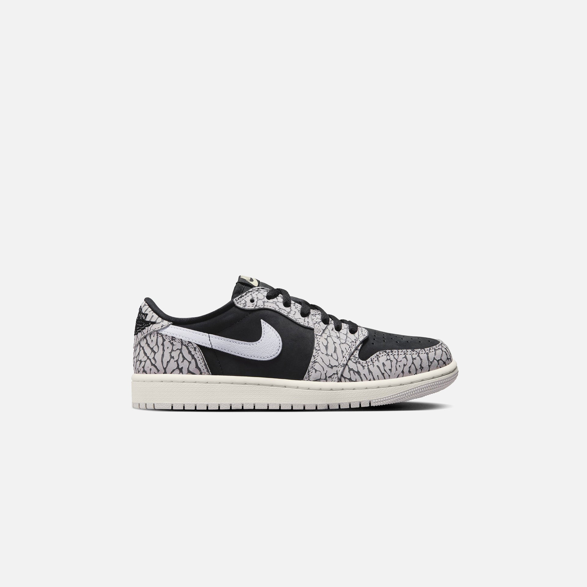 Jordan WMNS Air Jordan 1 Retro Low OG - Black / Muslin / Tech Grey