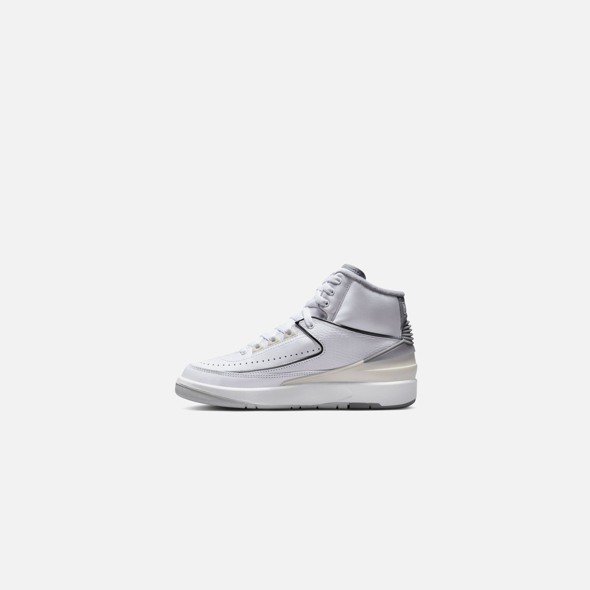 Nike GS Air Jordan 2 Retro - White / Cement Grey / Sail / Black