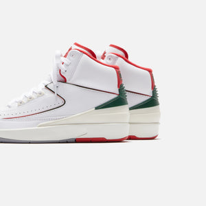 Jordan Air Jordan 2 Retro - White / Fire Red / Fir / Sail