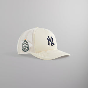 Kith for '47 New York Yankees Hitch Foam Trucker - Sandrift