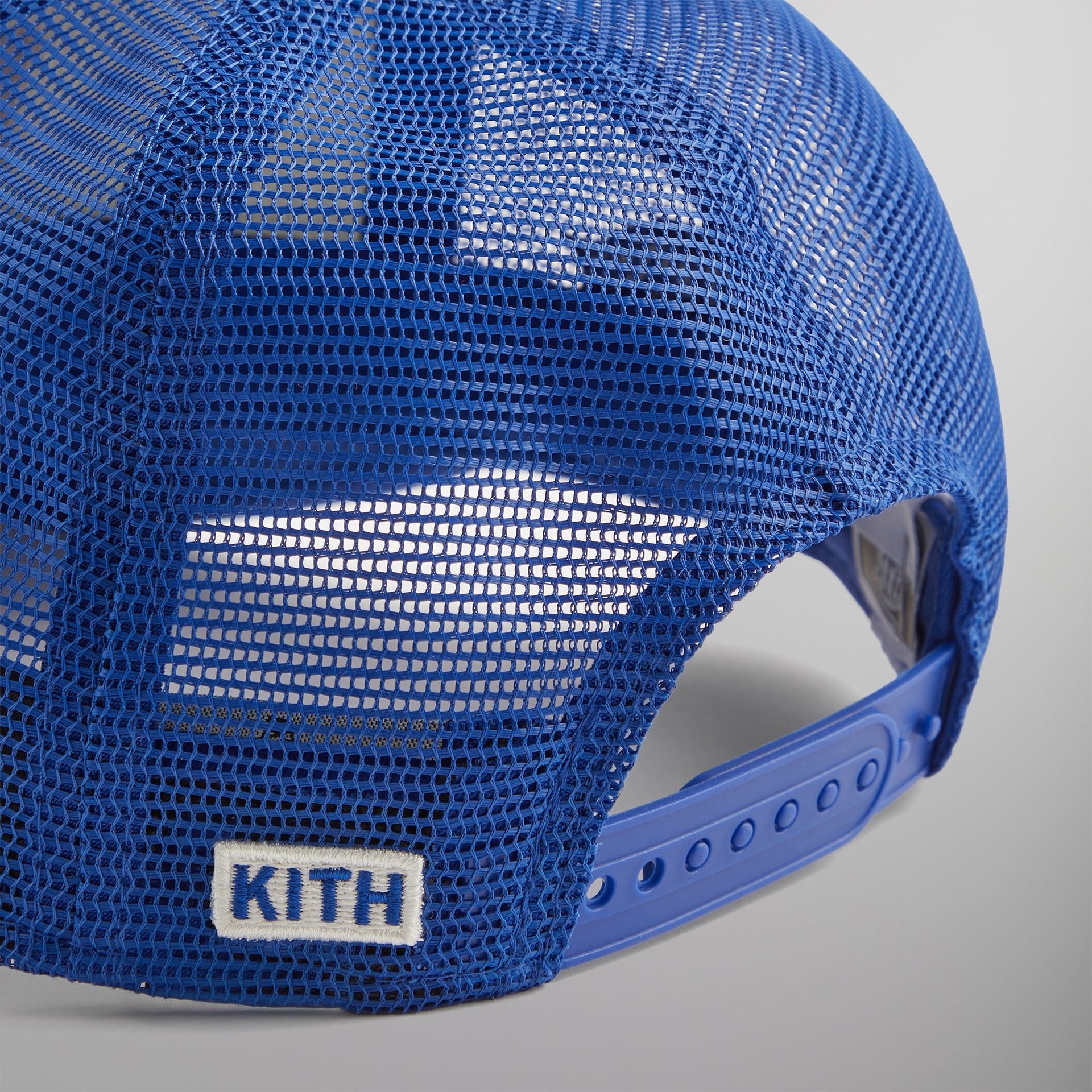 Kith & New Era for the New York Knicks 9FORTY A Frame Trucker Hat - Royal