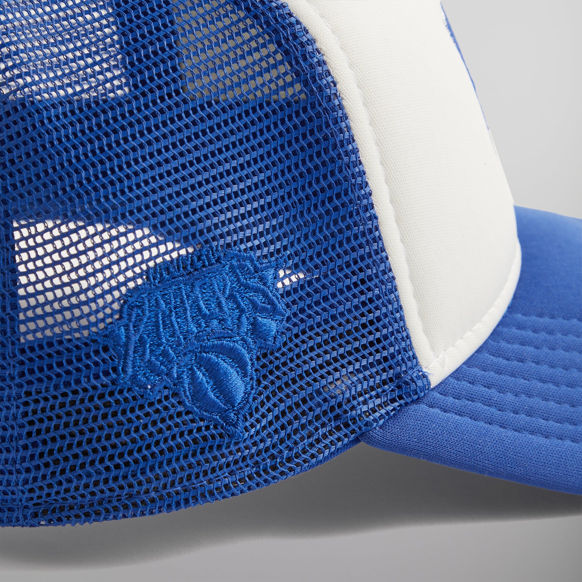 Kith & New Era for the New York Knicks 9FORTY A Frame Trucker Hat - Royal