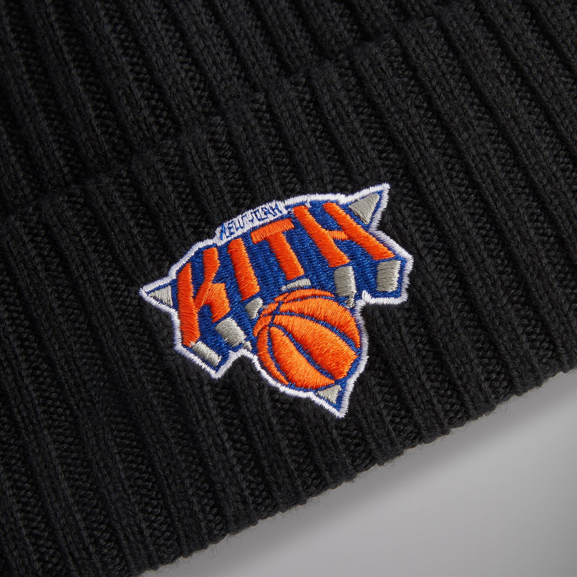 Kith for the New York Knicks Logo Beanie -Black