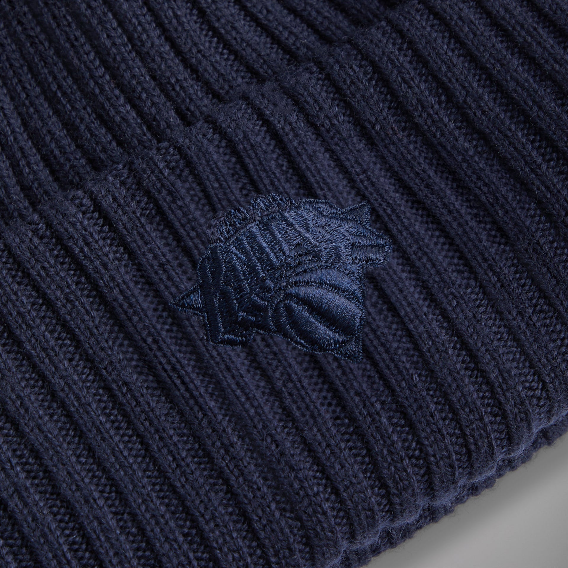 Kith & New Era for the New York Knicks Logo Beanie - Nocturnal