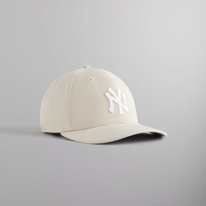 Kith & New Era for the New York Yankees Microsuede 59FIFTY Low Profile Fitted - Sandrift