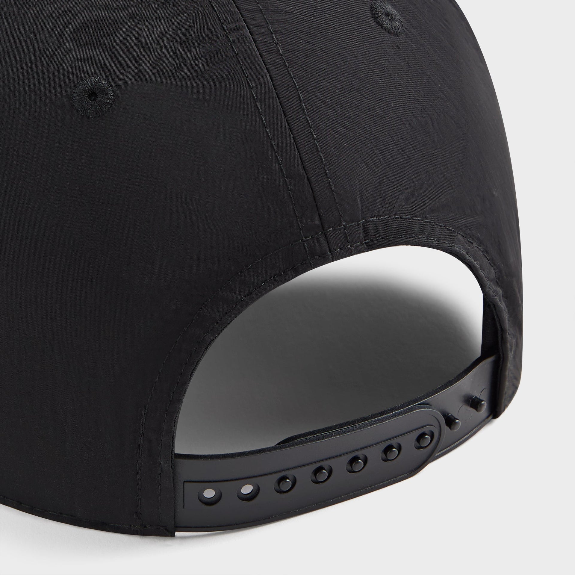 Kith Osaka Bay Low Pinch Crown Cap - Black