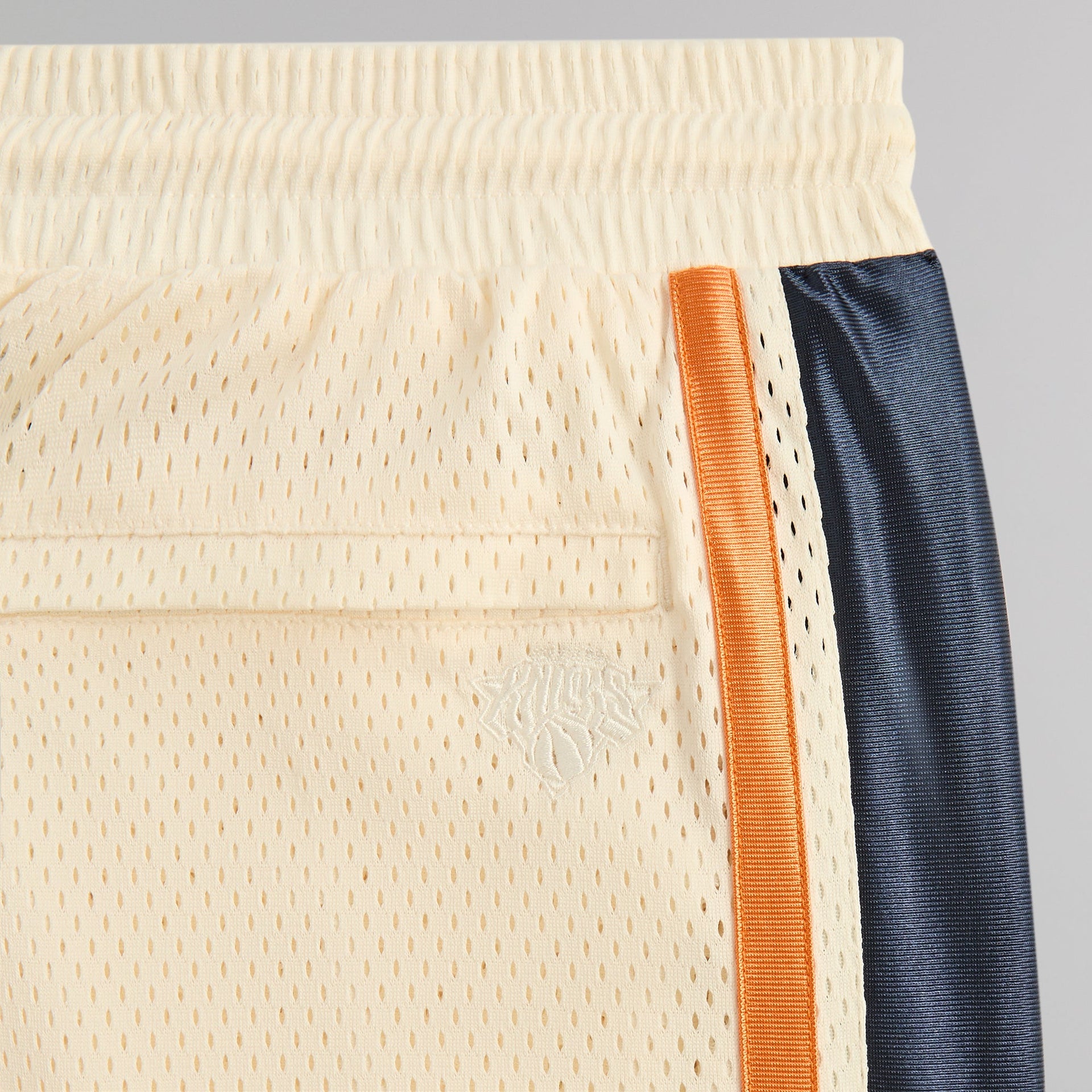 Kith for the New York Knicks Mesh Leon Short - Sandrift