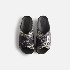 Kith Women Criss Cross Paisley Slides - Black