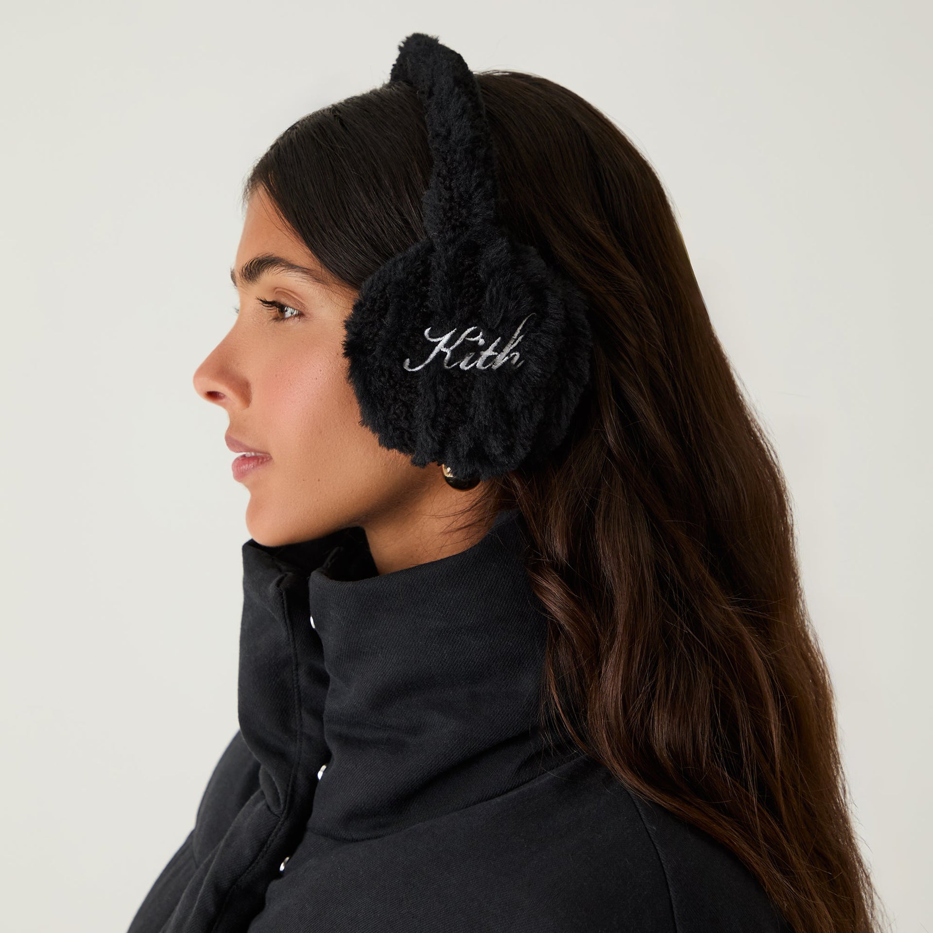 Kith Women Shearling Cable Knit Ear Muff - Black