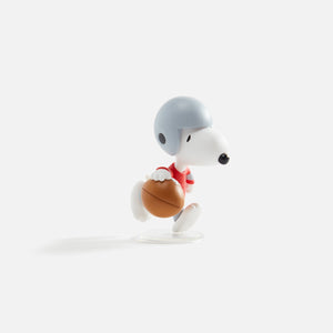 Medicom Toy UDF Peanuts Series 15: American Football Player Snoopy