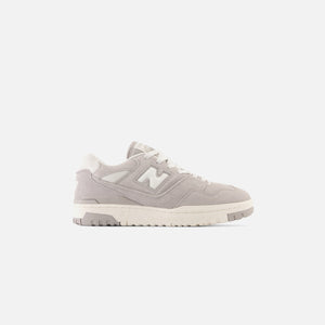 New Balance 550 - Suede / Grey