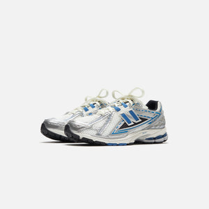 New Balance 1906R - Silver / Blue