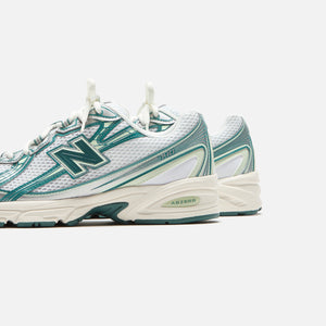 New Balance 740v2 - White Marsh Green