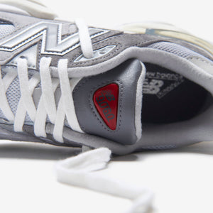 New Balance 9060 - Grey Day