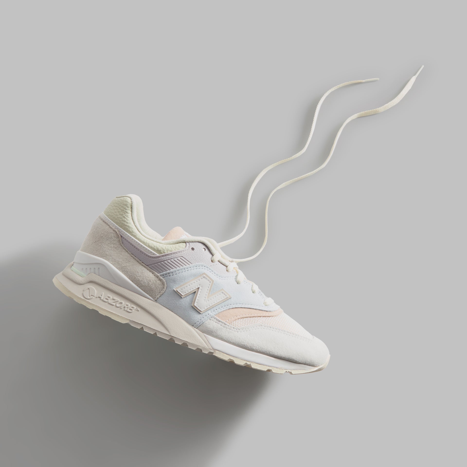 Ronnie Fieg & New Balance Made in USA 997.5 - White / Ice Blue / Peach