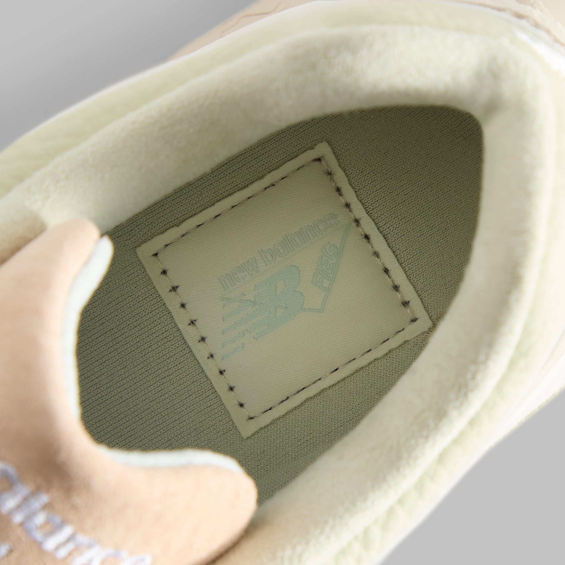 Ronnie Fieg & New Balance Made in USA 997.5 - White / Ice Blue / Peach